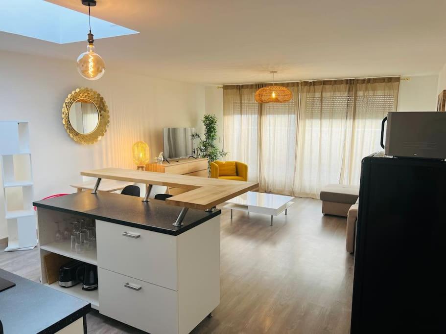 Harmonieux/Bezannes/Pkg Prive Apartment Exterior photo